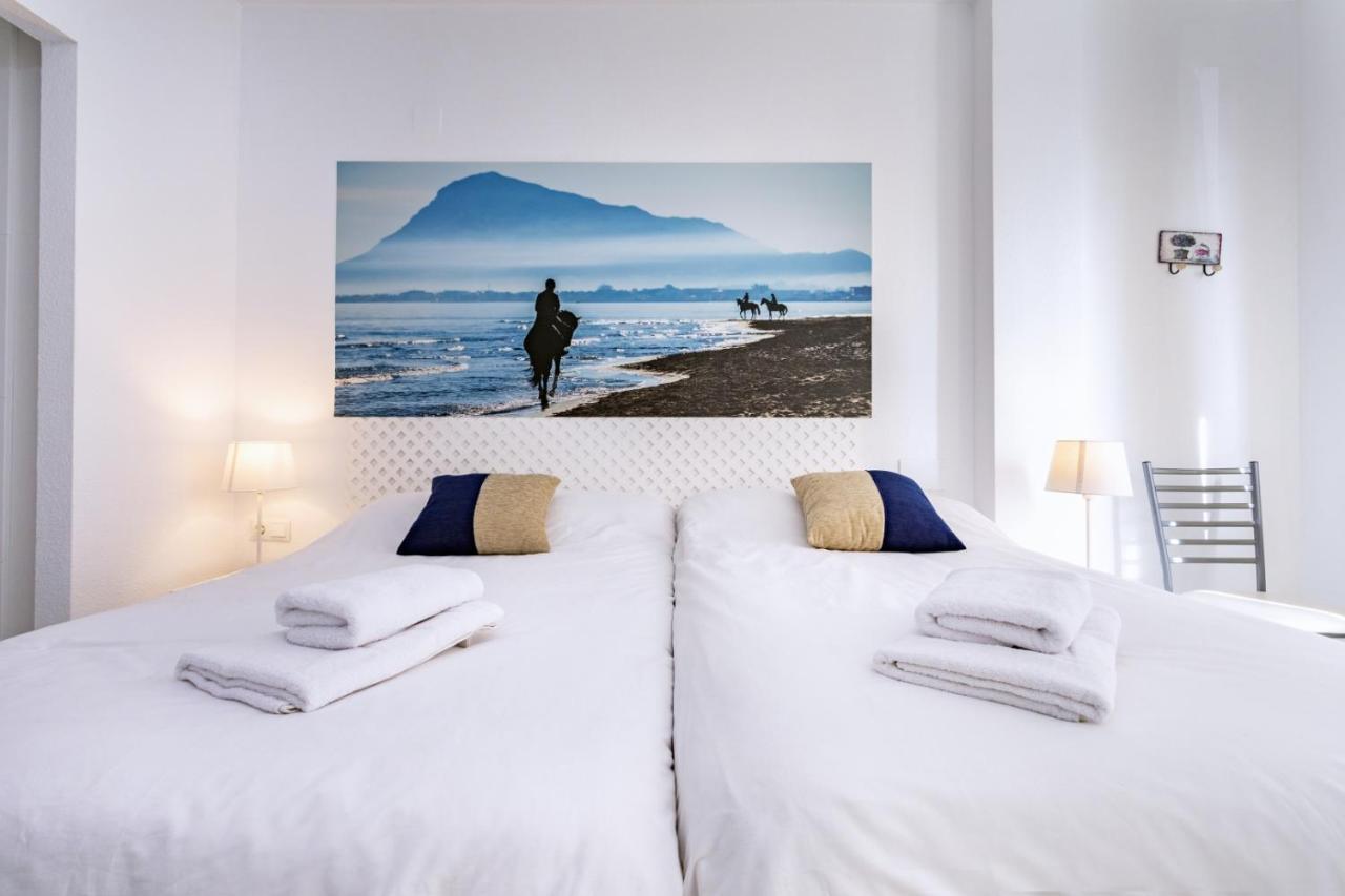 Rentcostadelsol Malagueta Arenal マラガ エクステリア 写真
