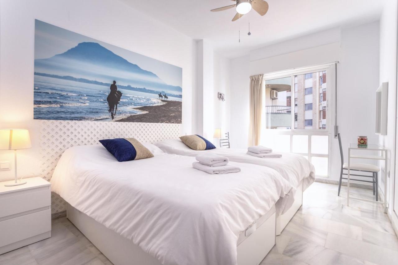 Rentcostadelsol Malagueta Arenal マラガ エクステリア 写真
