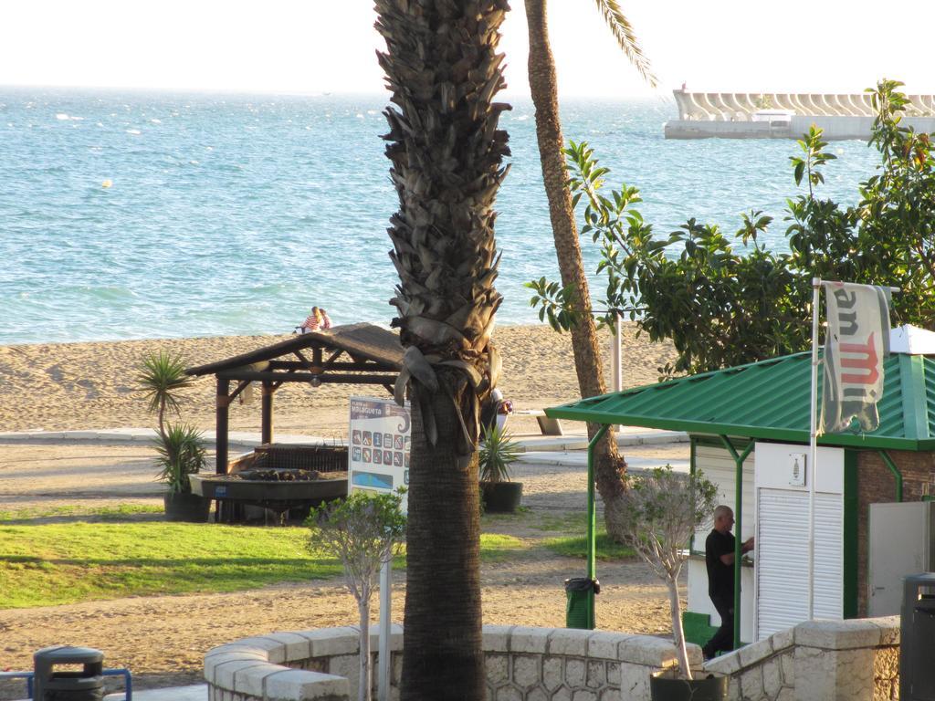 Rentcostadelsol Malagueta Arenal マラガ エクステリア 写真
