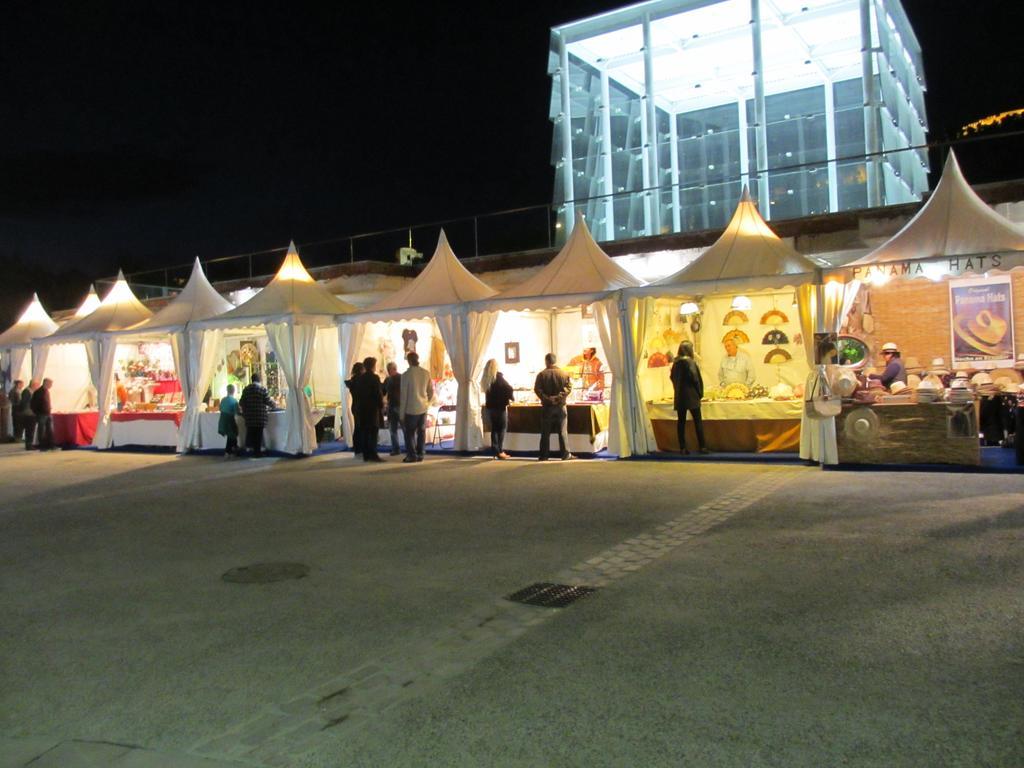 Rentcostadelsol Malagueta Arenal マラガ エクステリア 写真